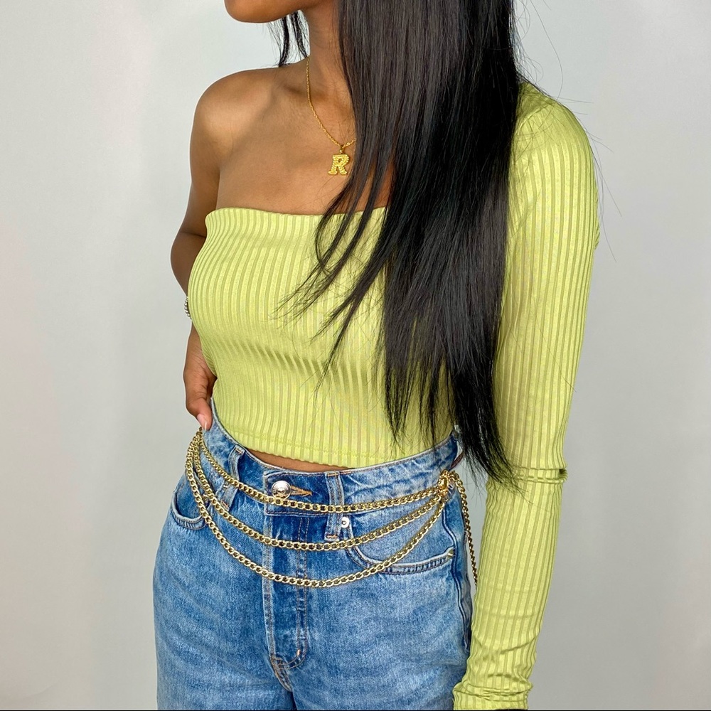 SoElm Off the shoulder crop top